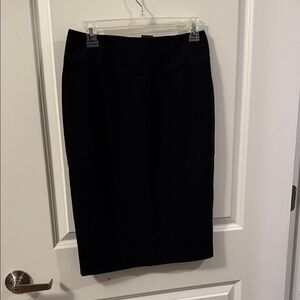 Chic Black Pencil Skirt